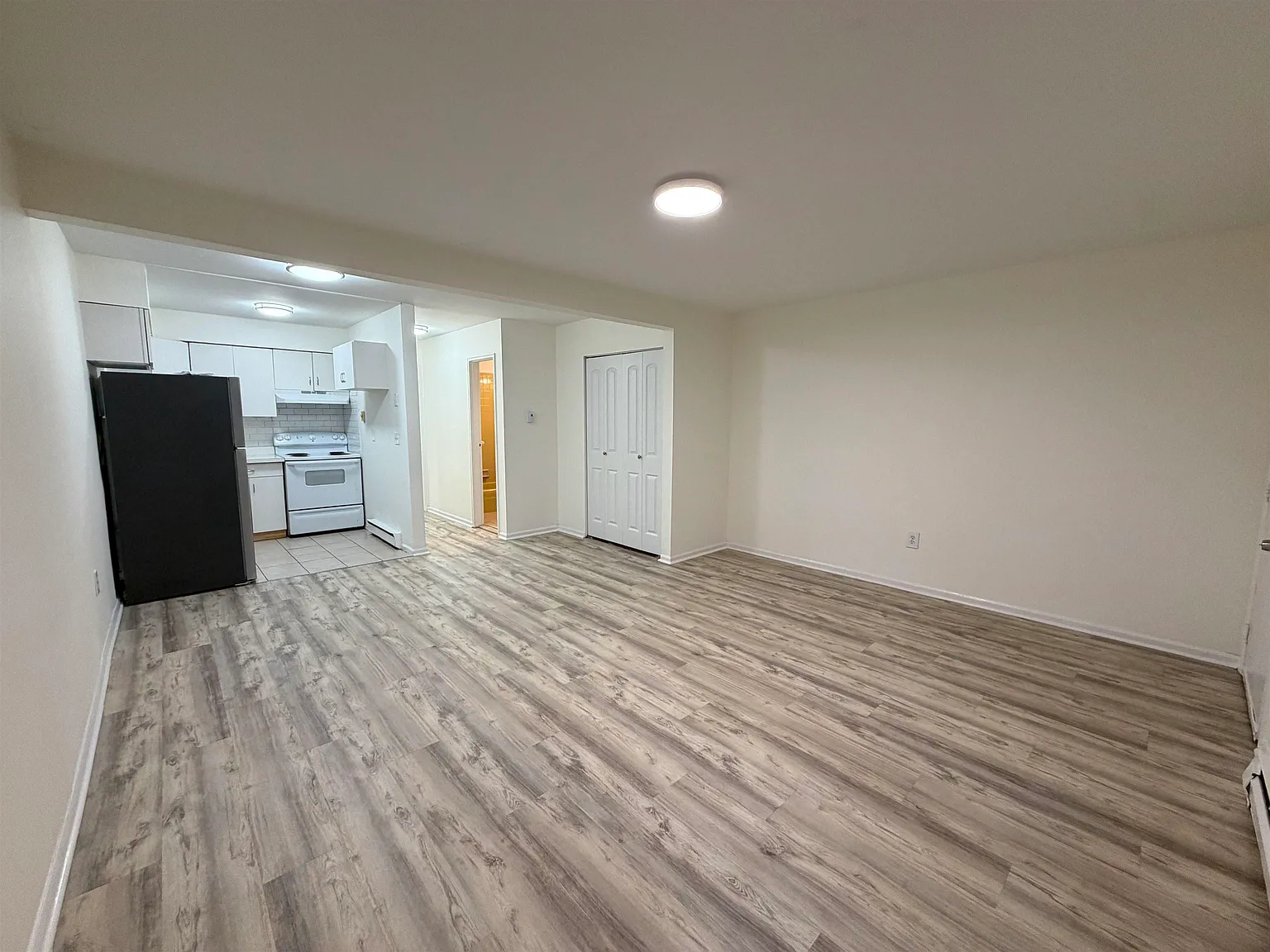 1 bed, 1.0 bath, $1,750 — Photo 4