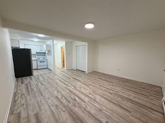 4th image of 81 70th St APT 1