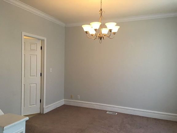 4th image of 101 Vaughan Ct