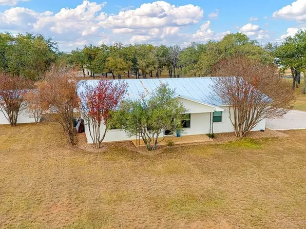 126 Shaun Ln, Fredericksburg, TX 78624