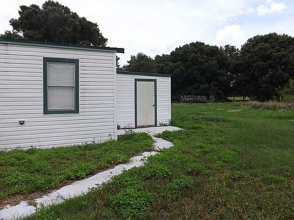 3rd image of 1301 Clarkwood Dr