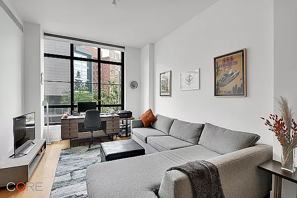 1st image of 482 Greenwich St APT 2A