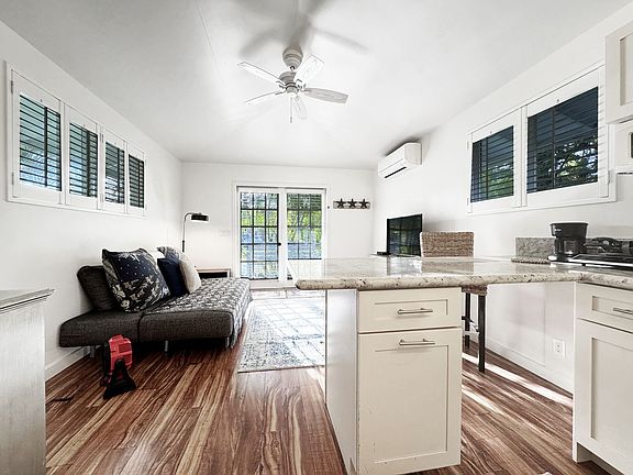 4th image of 865B Kainui Dr