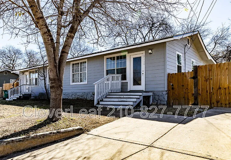 2114 Jupiter St — Photo 1
