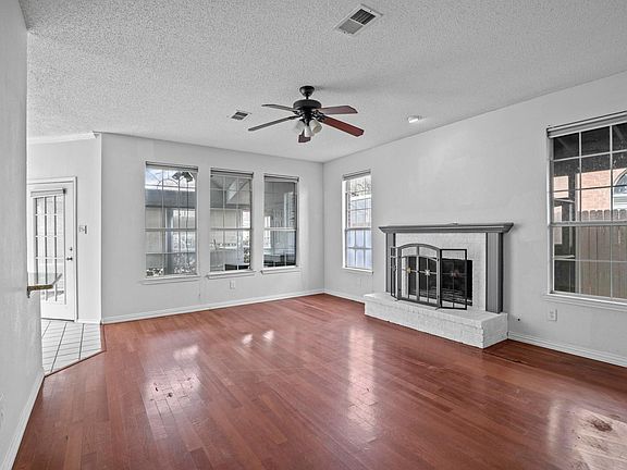 5th image of 6813 Carrington Dr