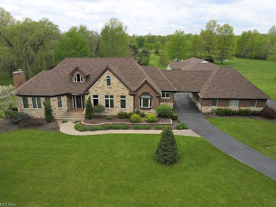 15758 Indian Hollow Rd, Grafton, OH 44044 Zillow