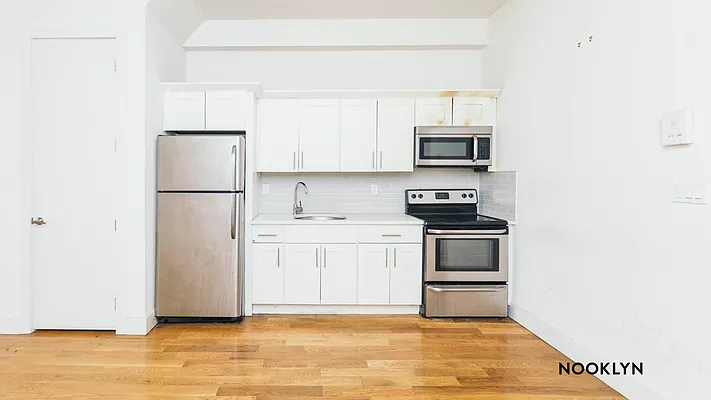 Rented by Nooklyn NYC LLC | media 29