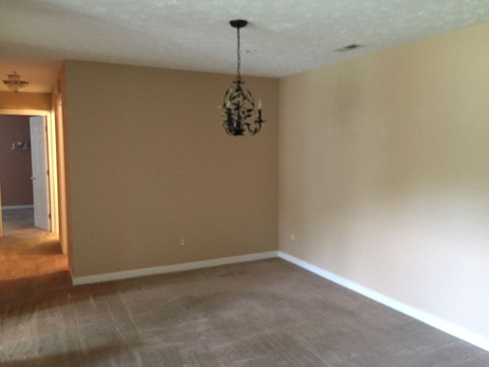 1st image of 1706 Landmark Dr APT G