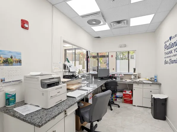 580 Montgomery Street image 12 of 21