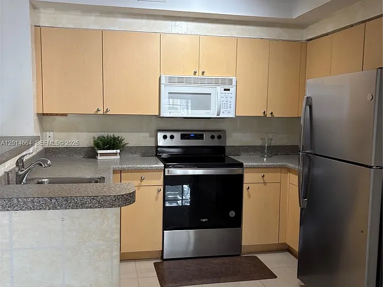 8030 N Nob Hill Rd #105 — Photo 8