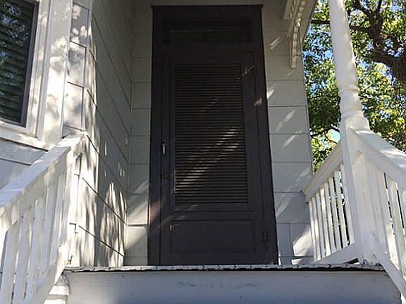 3rd image of 3025 Avenue O 1/2