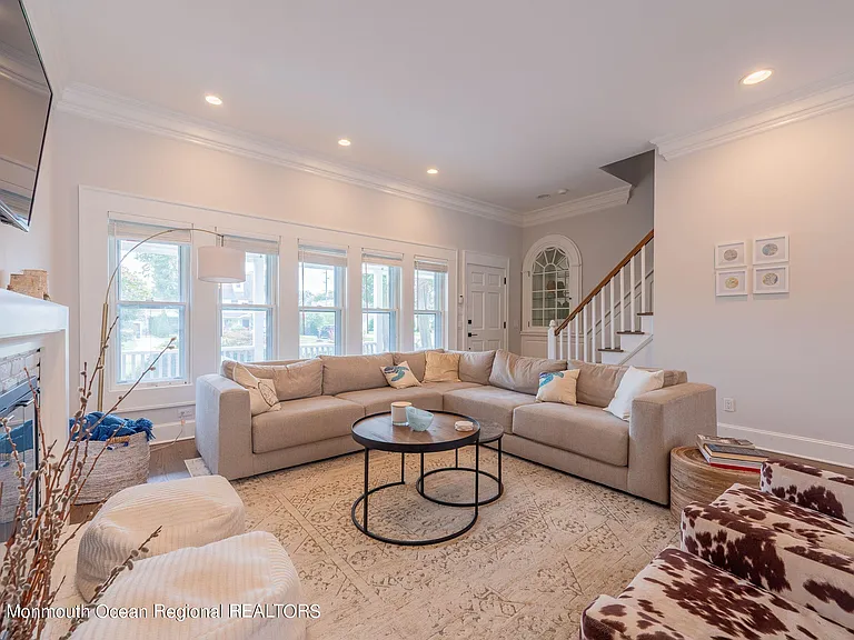 623 Brooklyn Blvd — Photo 12