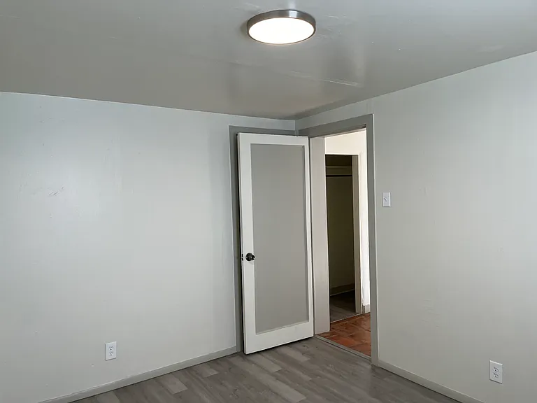 Updated 2 Bed 1 Bath Nob Hill Apartment Just 2 Blocks to UNM — Photo 21