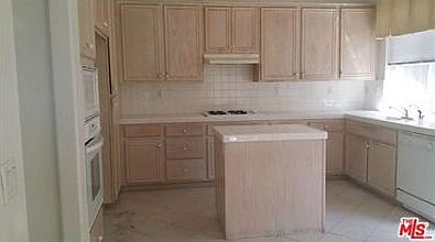 1st image of 934 Paseo Entrada