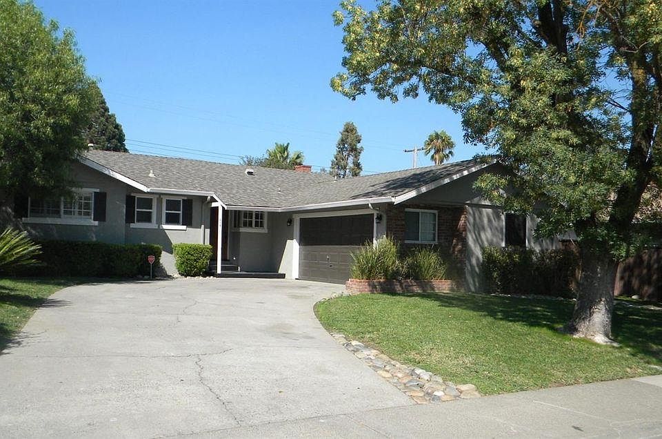 1st image of 2061 Quincy Ave