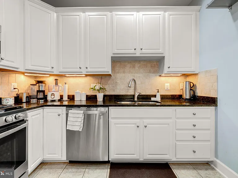 44400 Sunset Maple Dr — Photo 13