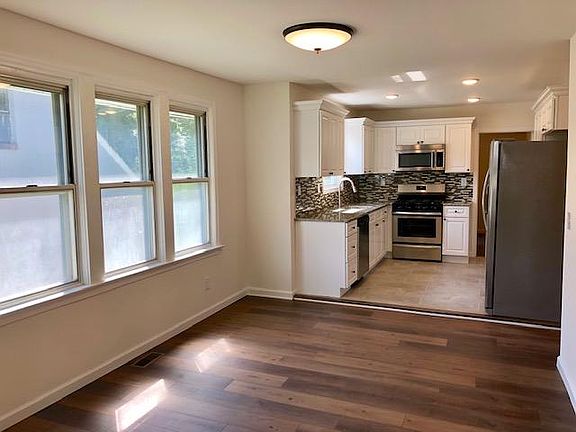 dinning room/ kitchen