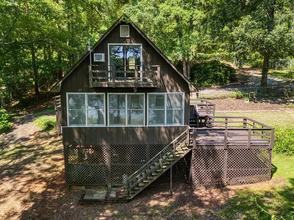 7020 Chantileer Dr, Box Springs, GA 31801