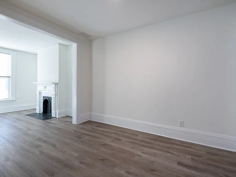 406 Paines Ave NW — Photo 10