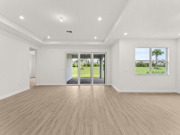 5th image of 10104 SW Carnelian Street