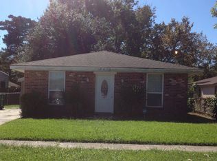 2413 Taffy Dr, Marrero, LA 70072