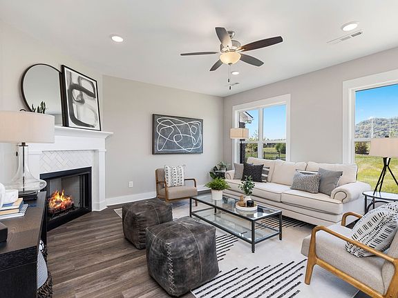 4th image of 109 Weller Ln