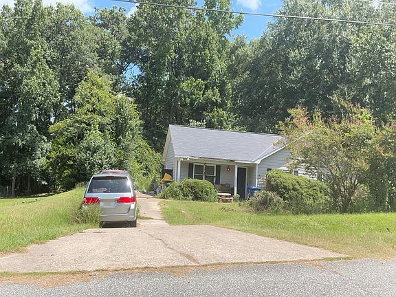 3rd image of 78 Lee Road 979