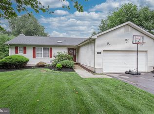 980 Whitehorse Ham Sq Rd, Trenton, NJ 08610