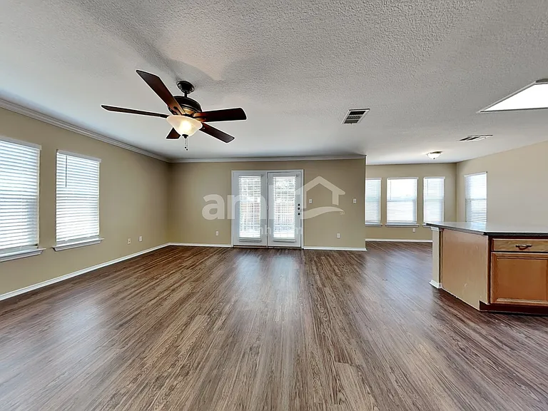 360 Thicket Ln — Photo 6