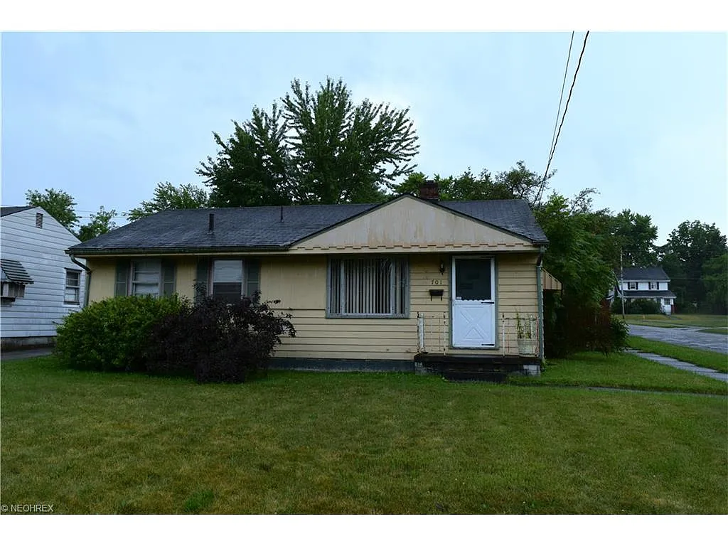 701 La Clede Ct photo 1