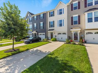 402 Dalton Dr, Woolwich Township, NJ 08085