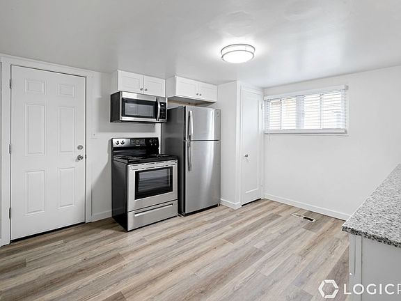 5th image of 365 E Garfield Ave APT 3