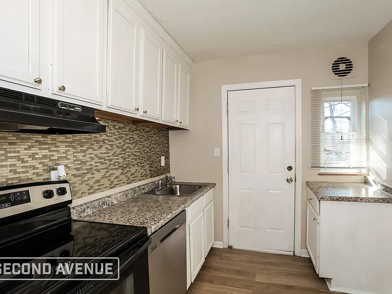 1181 Morado Dr — Photo 9
