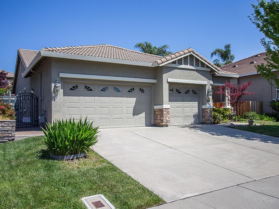 1st image of 3033 Grasmere Cir