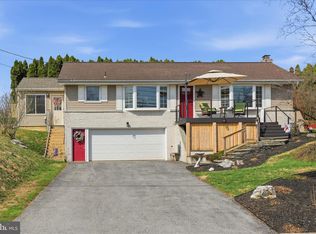 620 Park Hill Dr, Manheim, PA 17545