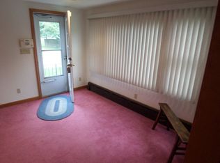 1 Blackstone St, Uxbridge, MA 01569