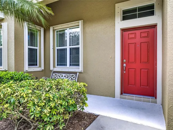 2334 Oakley Green Dr, Sun City Center, FL 33573