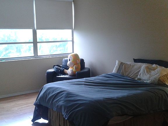 5th image of 11930 N Bayshore Dr APT 409