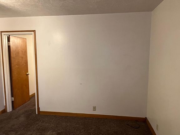 4th image of 1207 E St APT 3