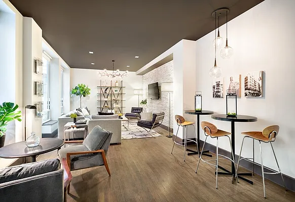 Rented by Bold New York | media 49