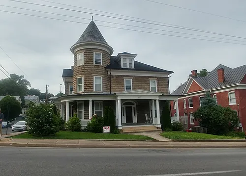 507 W Beverley St #G Photo 1