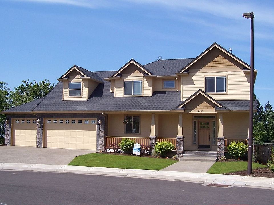 Lots of Curb Appeal