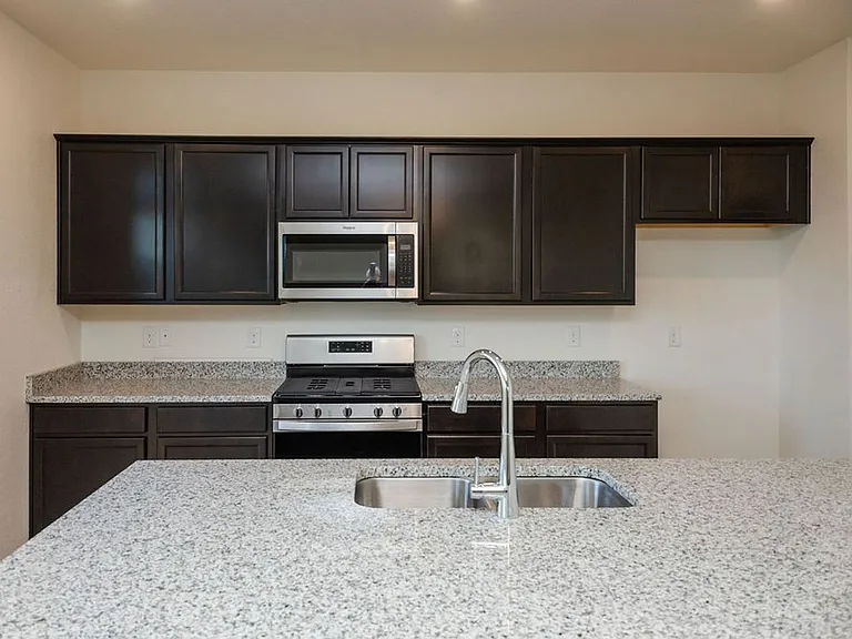 6818 Gateway Crossing St — Photo 5