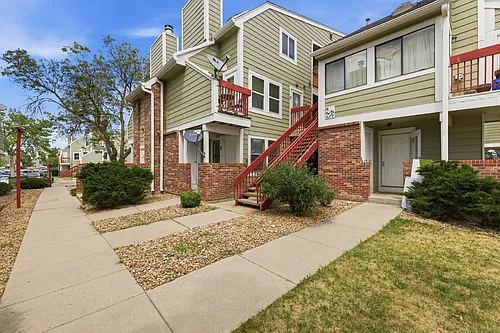 982 S Dearborn Way #5 Photo 1
