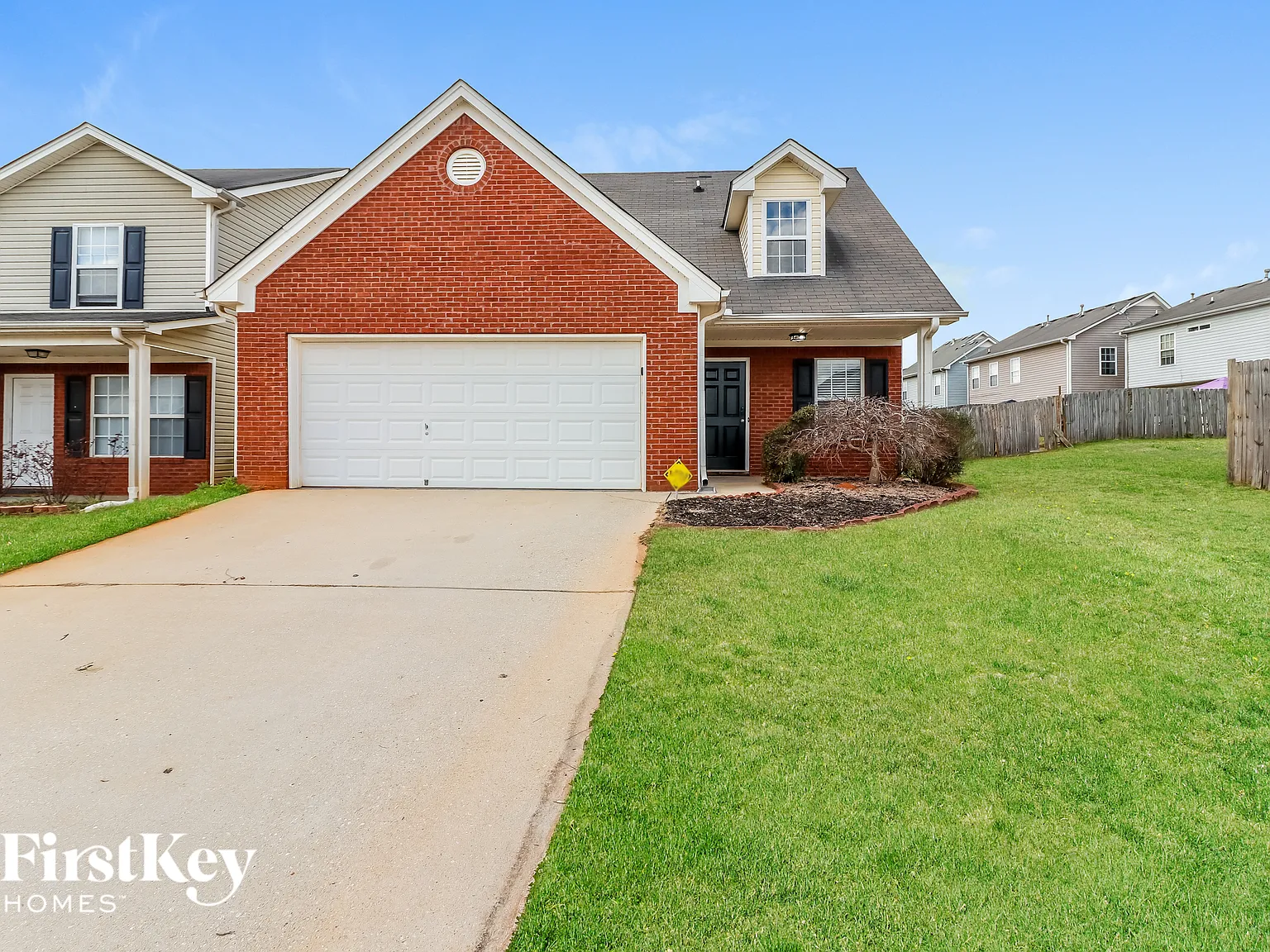 3 bed, 2.5 bath, 1472 sqft, $1,845 — Photo 1