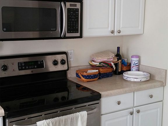 Matching stainless steel appliances!