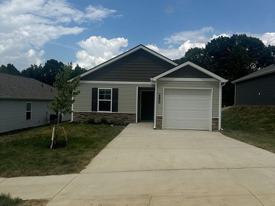 1st image of 1139 Clearwater Ln