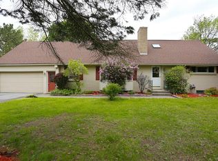 9580 Greiner Rd, Clarence, NY 14031