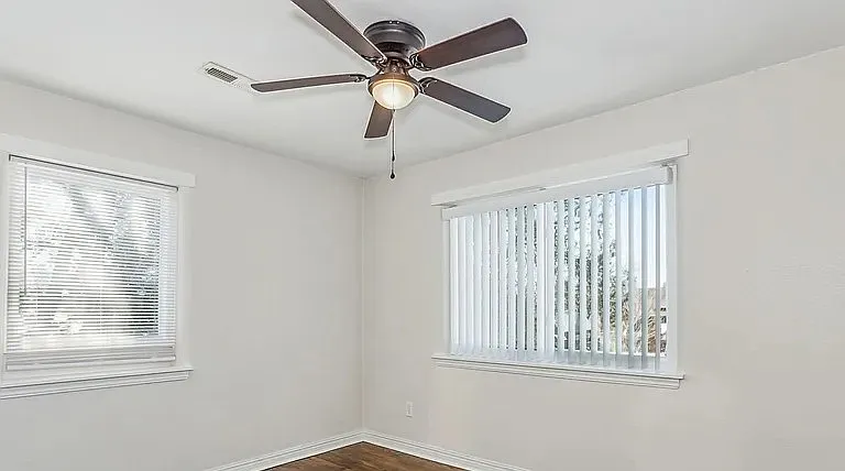 644 N Bluff Ave — Photo 8