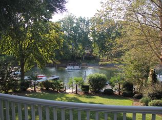 21536 Rio Oro Dr, Cornelius, NC 28031